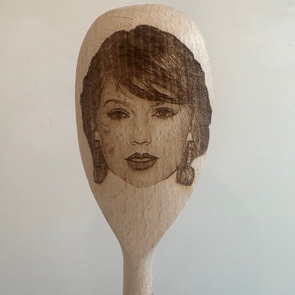 Taylor's Face Engraved on a Wooden Spoon (30cm), Birthday, Christmas, Mothers Day Gift. Fun Cooking, Baking and Mixing in the Kitchen