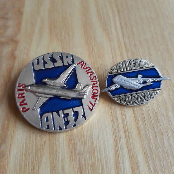 Rare Badges Paris Air Show, Ukranian Aviotion Pins