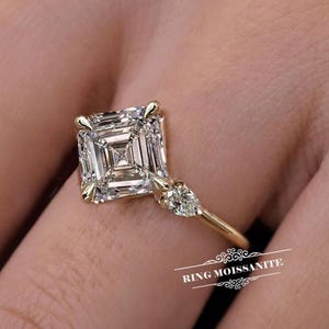 Labor gewachsener Diamant Asscher Cut Verlobungsring 14k Gelbgold drei Stein Ehering