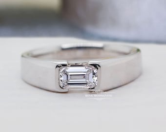 Mens wedding band•emerald cut moissanite ring for men•18k/14k white gold wedding band•unique moissanite band•mens promise ring•gift for him