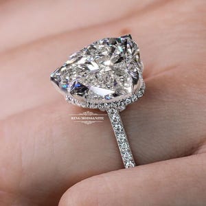 10.5CT heart moissanite engagement ring,Hidden halo heart shaped ring,celebrity style big large solitaire heart engagement ring,wedding ring