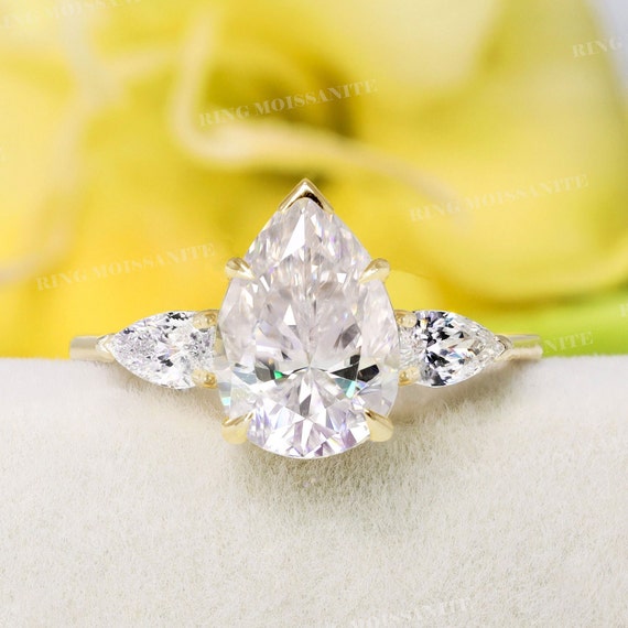 Past present future ring 2 carat deals