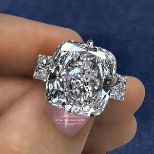 Adored Moissanite Cutout Wide Ring main image 1