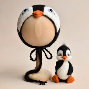 Newborn Penguin Set, Felted Bonnet, Little Penguin Toy, Baby Coming Home Outfit, New Mom Gift Basket, Penguin Themed Gift, Photo Props