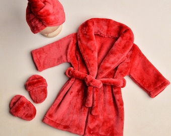Baby Bathrobe Outfit, Newborn SPA Costume, Red Slippers, Soft Towel-Turban, Boy and Girl Photo Props, Infant Sauna Set, SPA Themed Gift