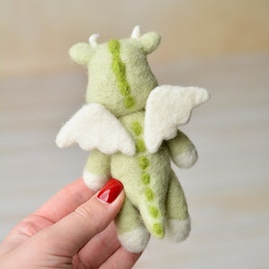 Newborn Dragon Props Set of Bonnet and Wool Dragon Toy Newborn Felted Dragon with Wings Newborn Dragon Outfit Animal Stuffy Baby Shower image 8