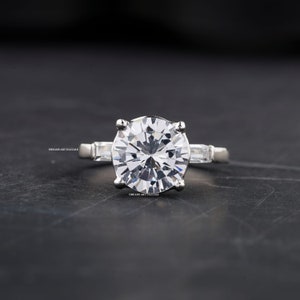 Round Cut Engagement Ring, 14k White Gold Ring, Moissanite Engagement Ring, Three Stone Engagement Ring, Round Cut Anniversary Ring