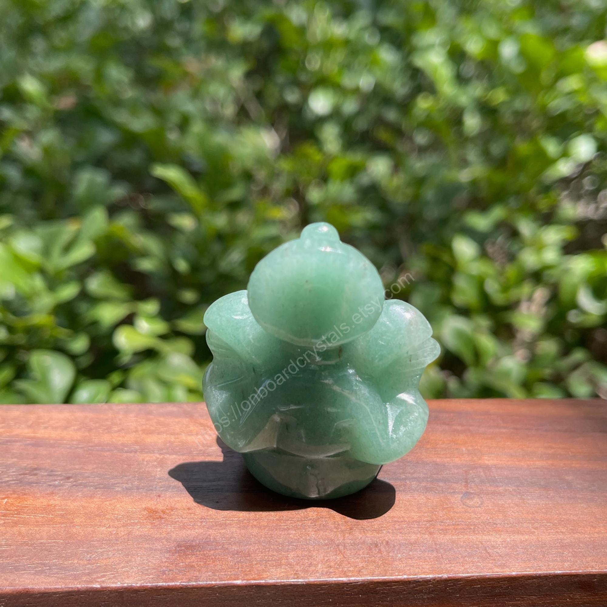 グリーンアベンチュリンのガネーシャ像：手彫りのクリスタル装飾