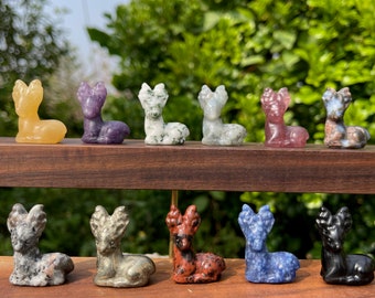 Mini Gemstone Deer Figurine: Healing Crystal Christmas Decor (1.2'')