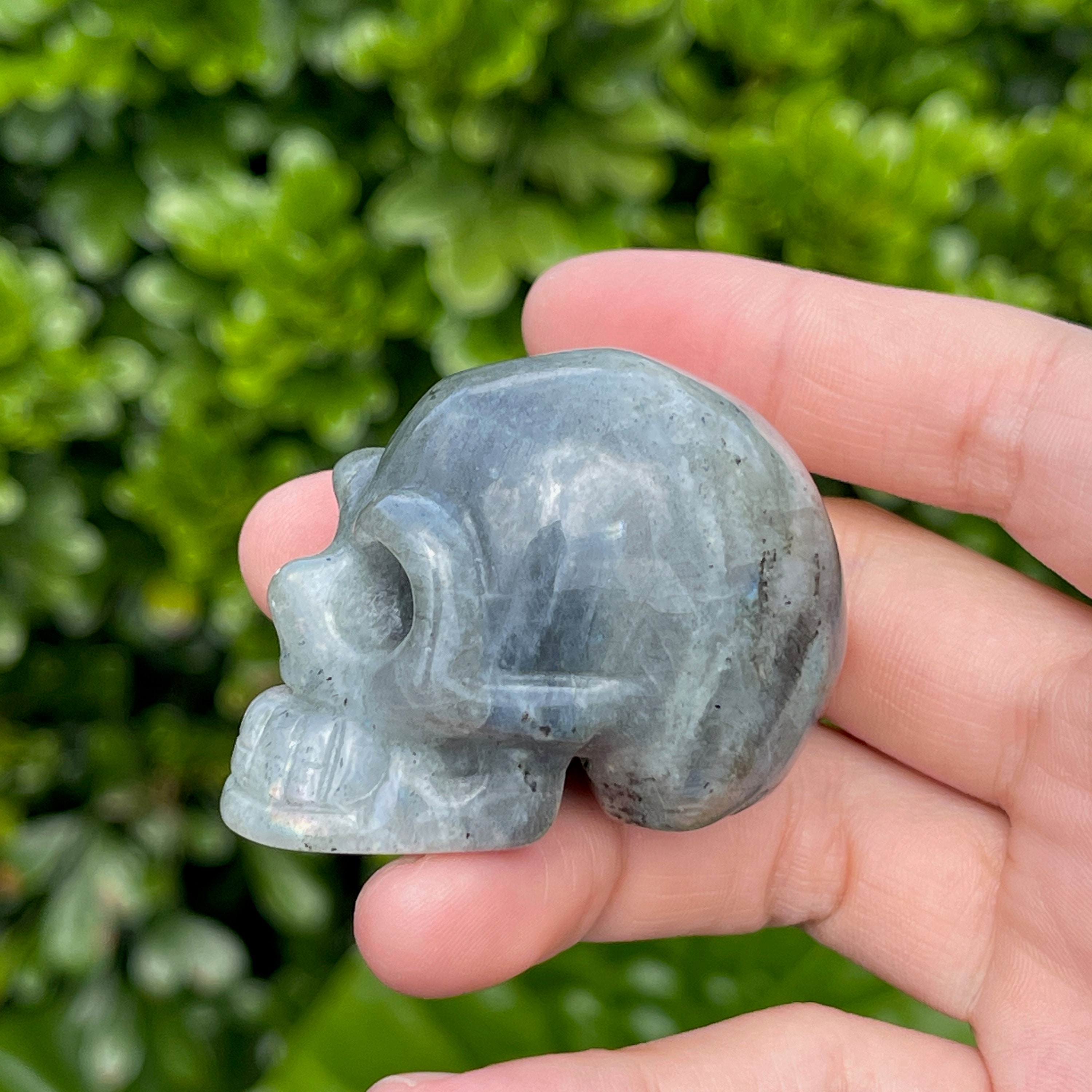 2'' Gemstone Skull Carvings: Reiki Healing Crystal, Halloween