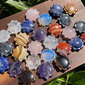 Mini Crystal Sun Carving: Reiki Gemstone Pocket Stone (30mm)