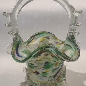 End of day glass in the form of a basket
