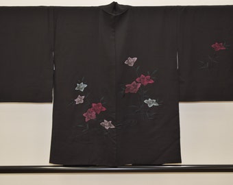 K226 Vintage Silk Kimono Haori Jacket : Embroidered Kikkyou Flower / Riverside