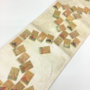 G740 Cinto Obi de quimono de seda vintage 'Fukuro-Obi', laca bege com processamento dourado / Jogo de cartas com poema antigo japonês Hyakunin-Issyu