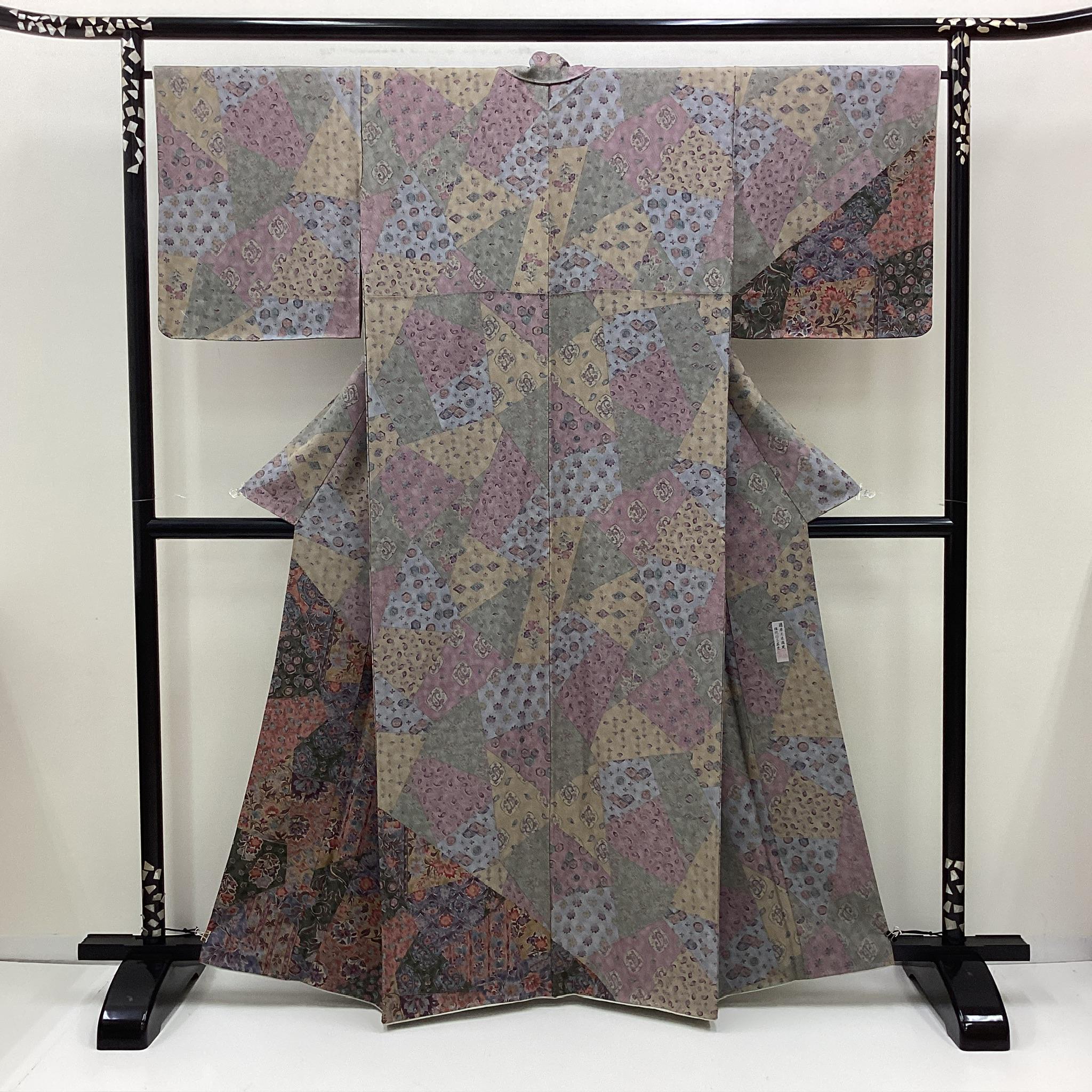 こと　絹紗 K935 Vintage Silk Wedding Kimono (tsukesage): Multicolor