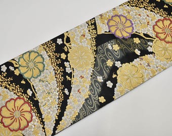 Y39 ヴィンテージ シルク 着物 帯 袋帯 黒 金刺繍 / 唐織 川辺