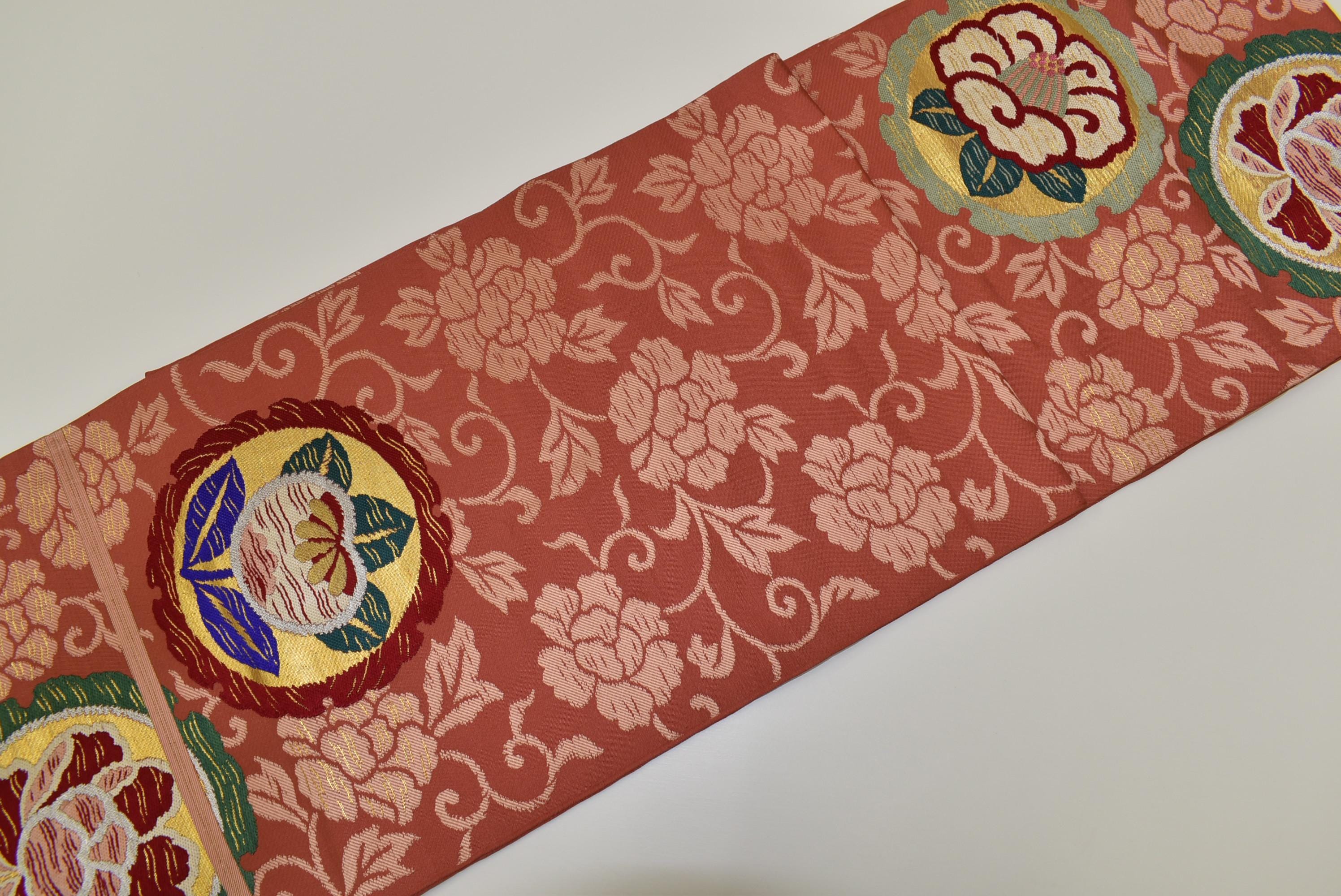 刺繍袋帯 / Elegant fukuro obi belt Elegant Vintage Fukuro Obi Silk Belt w/ Gold Embroidery