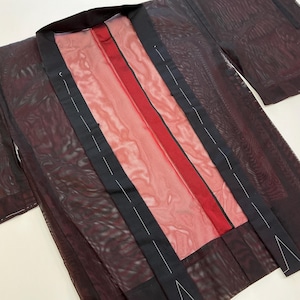 N69 Vintage Silk Kimono Haori Jacket(Sha) : Black Red / See-through Sha Plain by Brushing Dyeing