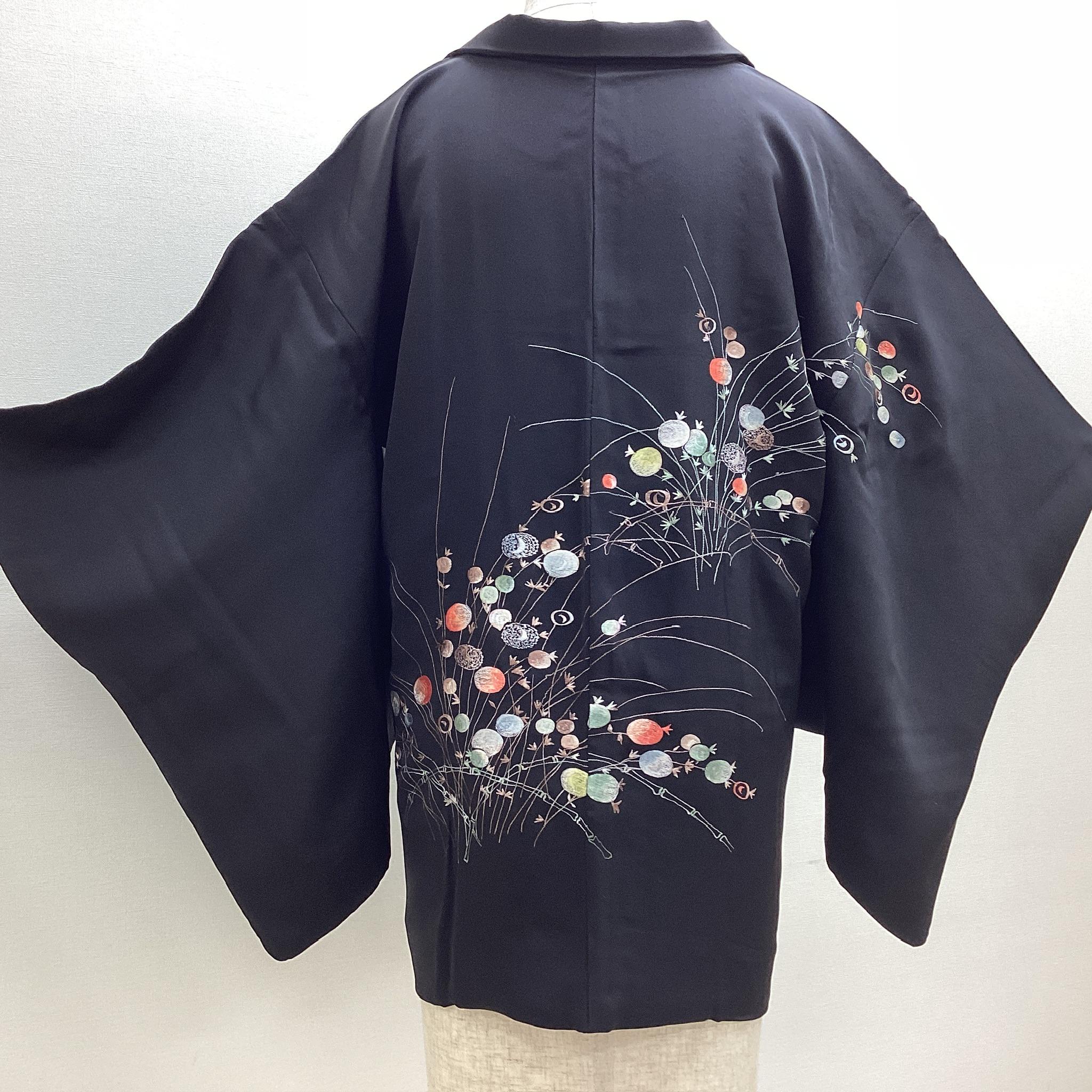 K525 Vintage Silk Kimono Haori Jacket : Black Embroidery