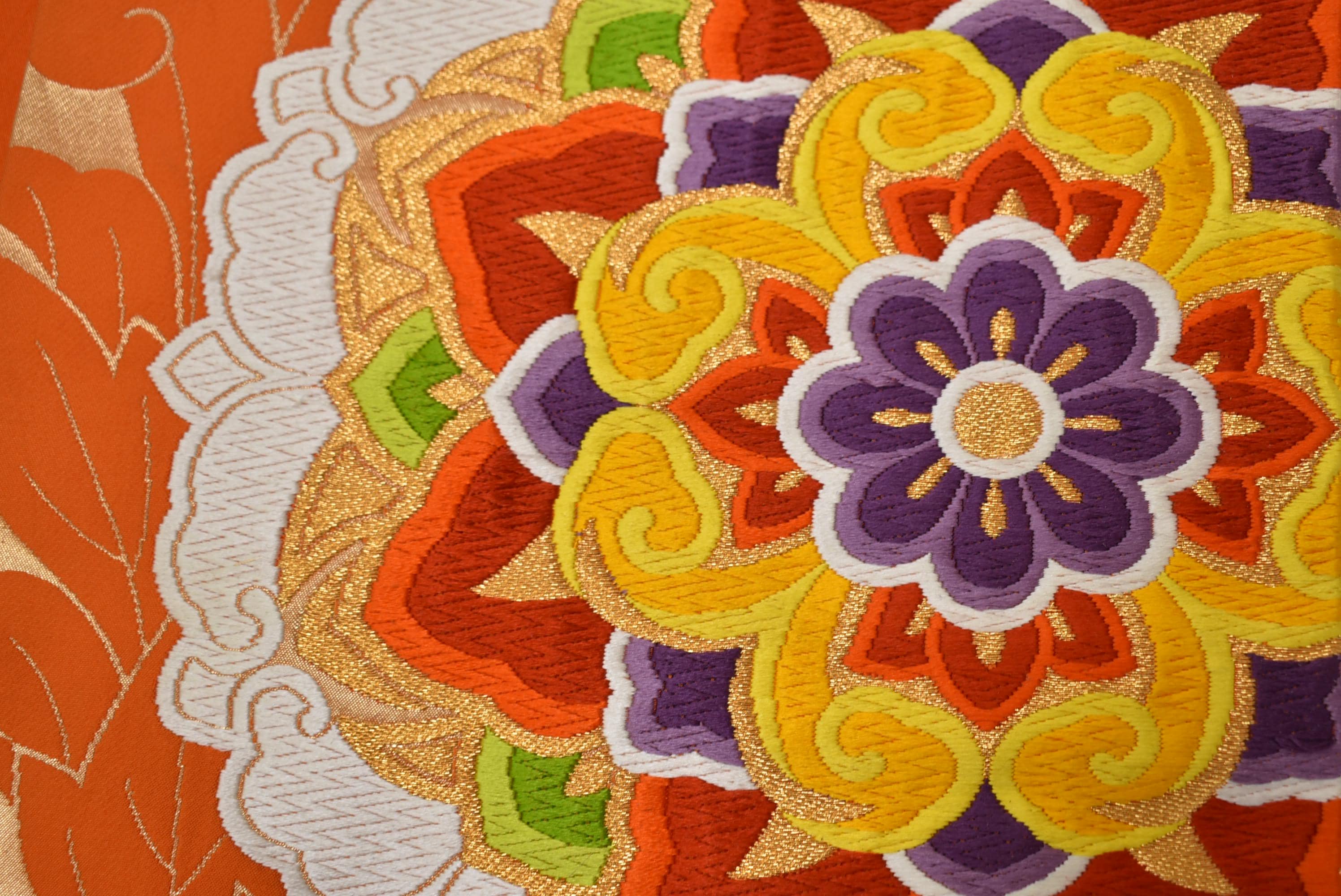 Y998 ヴィンテージ シルク 着物 帯 袋帯 オレンジ 金刺繍 / 唐織 Y998 ヴィンテージ シルク 着物 帯 袋帯 オレンジ 金刺繍 / 唐織