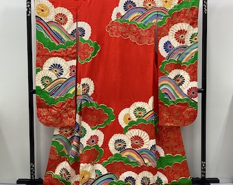 K474 Vintage Silk Wedding Kimono (furisode) : Red Black Gradation