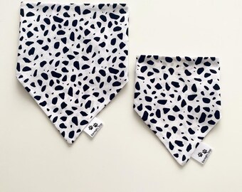 Wild ones, black and white slip on collar style bandana
