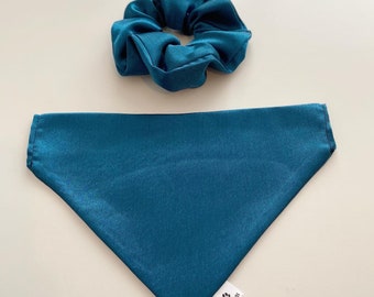 Silky Blues  slip on collar Dog bandana set