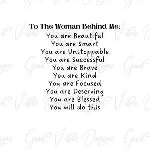 To The Woman Behind Me - SVG & PNG Scarica - Donne che sostengono le donne - Ispirazione retro camicia - Ispirazione camicia - Disegno posteriore SVG