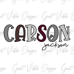 Puede incluir: Un gráfico de nombre personalizado con el nombre "CARSON" en letras grandes y estilizadas con un esquema de color burdeos, gris y blanco. El nombre "jackson" está escrito en cursiva debajo del nombre.