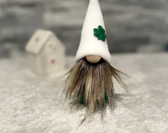 St. Patrick&#39;s Gnome • Ierse kabouter • Miniatuurkabouter • Magnetische kabouter • Cadeau-idee • Decoratie klein gelaagd dienblad • St. Patrick&#39;s Day-decoratie