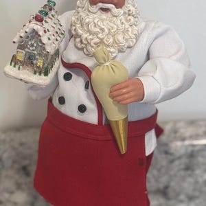 Festive Chef Santa Figurine – Gingerbread Baker Christmas Decor