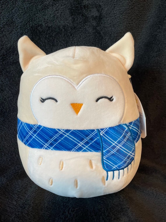 vee owl squishmallow