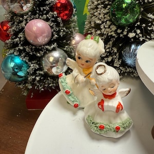 Vintage napco mini ceramic Christmas angels, set of 2 miniatures.