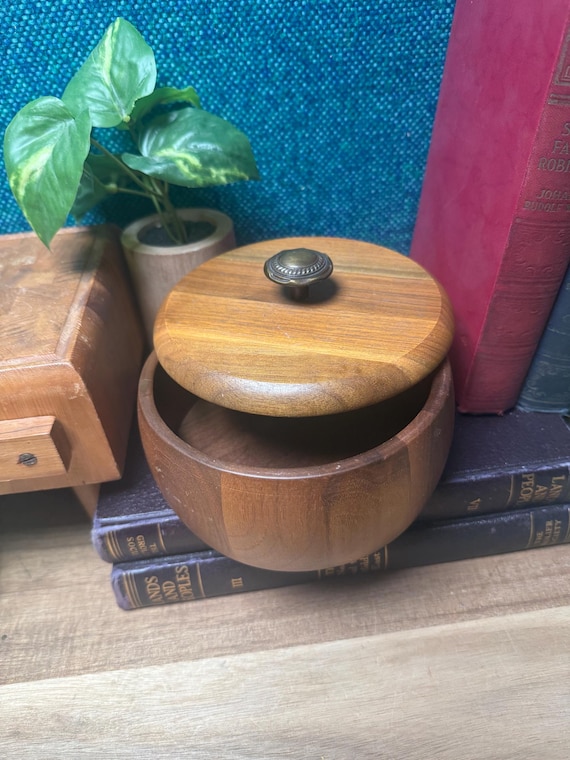 Vintage ozark walnut ware solid walnut trinket or… - image 1