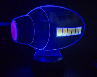 Mega Man-inspirerad Buster Gun akryldesign LED-ljus flerfärgad med styrenhet USB eller batterier