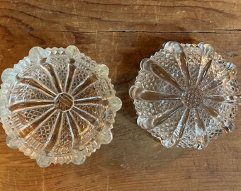 #210 Vintage German Pressed Glass Leaves Artisan Made 8 Pieces