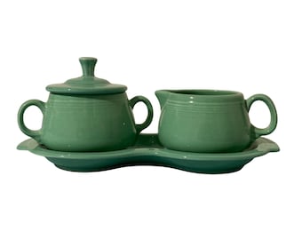 Vintage Homer Laughlin Fiesta Green Sugar And Creamer Set With Figure Eight Tray