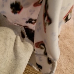 OriginalBearhug. Cobertor de lã adulto com bolso para os pés. Vários tamanhos.