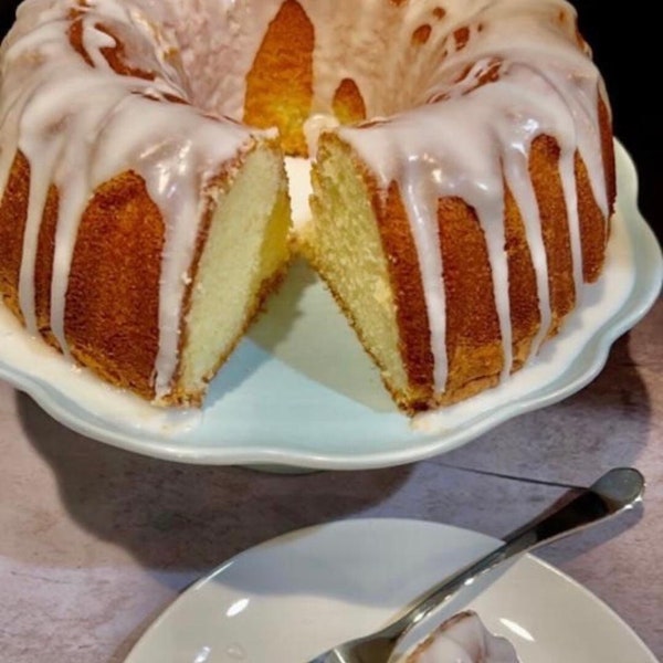 7UP Bundt Cake