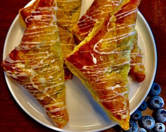 Blueberry Turnovers (8 individually wrapped)