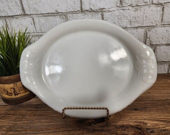 Vintage Milk Glass, donnez-nous ce jour notre plateau de service à pain quotidien