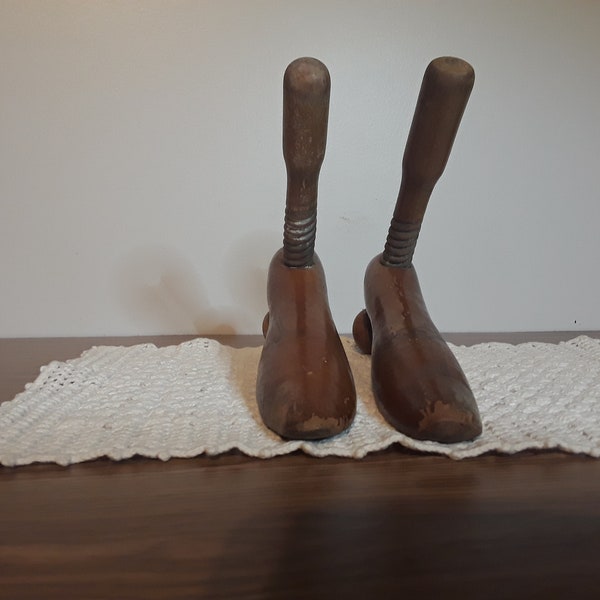 Antiguas camillas de zapatos de madera watts de patente / árboles de zapatos / arbres à chaussures Watts patente circa 1910