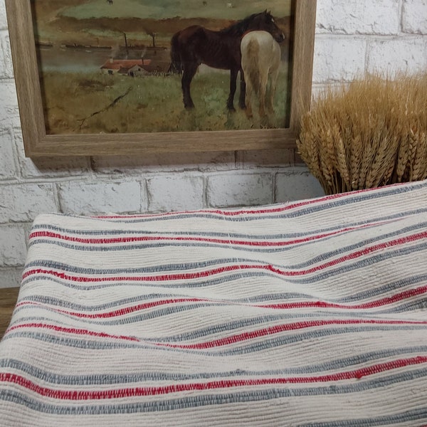 Hand woven rag blanket, Canadian catalogne,  authentic French Canadian Catalogne, in Patriotic red white and blue.