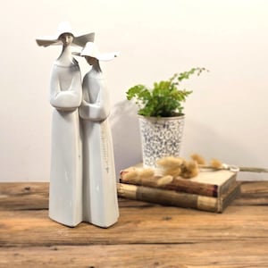 Lladró Porcelain Figurine – Vintage “Two Nuns” Sculpture by José Puche, Handmade in Spain c.1970s