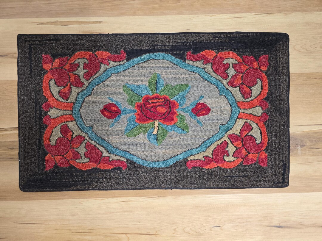 Mid Century Hooked Wool Rug Red Rose Medallion, Canadian Folk Art ...