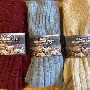 100% cashmere, luxurious Scottish cashmere bed socks in 3 colours, soft and warm, luxury relaxation, pure cashmere, size 7-11