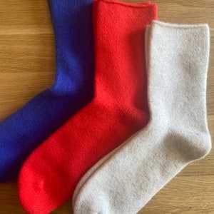 100% cashmere, luxurious Mongolian cashmere bed socks in 3 colours, soft and warm, luxury relaxation, pure cashmere
