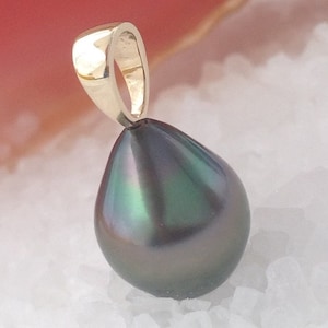 Stunning Genuine Tahitian Pearl 10.5 x 13mm AAA set on a 9k Solid Yellow Gold Designer Pendant