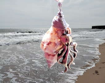 Octopus Necklace, Shell and Charm Necklace, Octopus Gift, Octopus Jewelry For Woman Necklace, Unique Gift For Her, Coastal Beach Gift