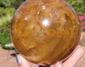 Goldener Heiler, gebänderte Quarzkugel, Heilkristall, 1210 Gramm, 94 mm